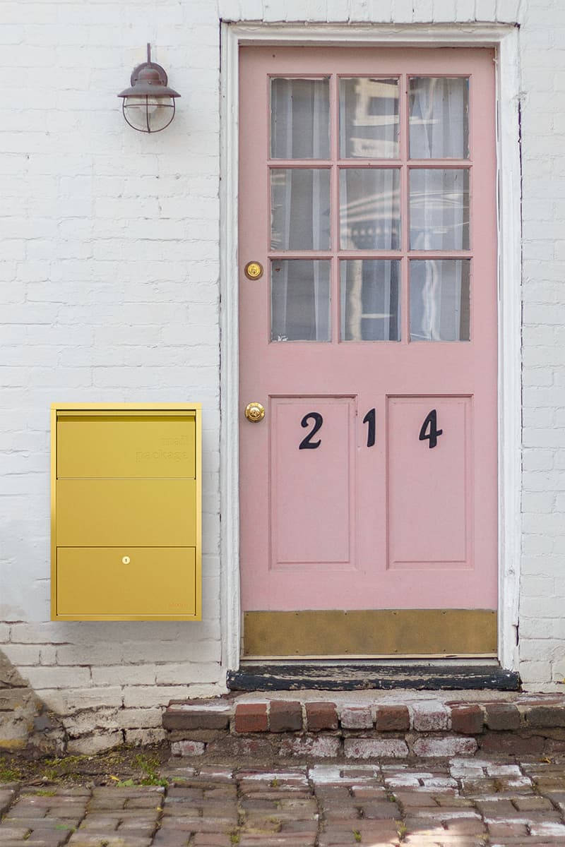 Package Box | Small Gallery Image
